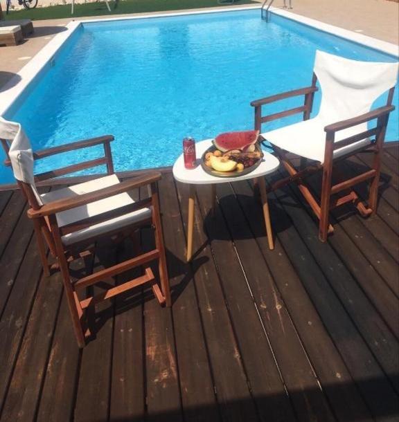 Villa Evenik Eretria  Luaran gambar